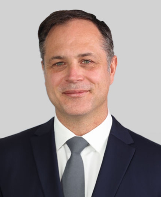 Mr Matthias Büchler